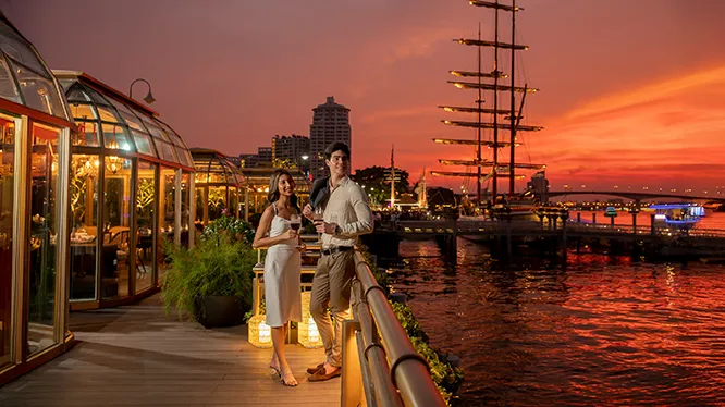 โรงแรม The Crystal Grill House At Asiatique The Riverfront ในเครือโรงแรม Bangkok Marriott Marquis Queen's Park