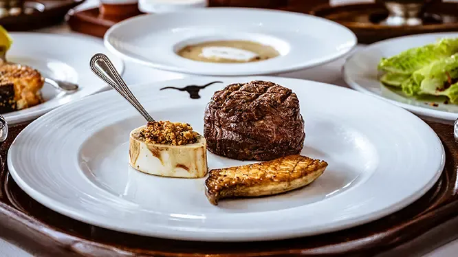 ห้องอาหารเจดับบลิว คาเฟ่ (JW Café)