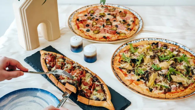 ห้องอาหารเมดิเตอร์เรเนียน Trattoria